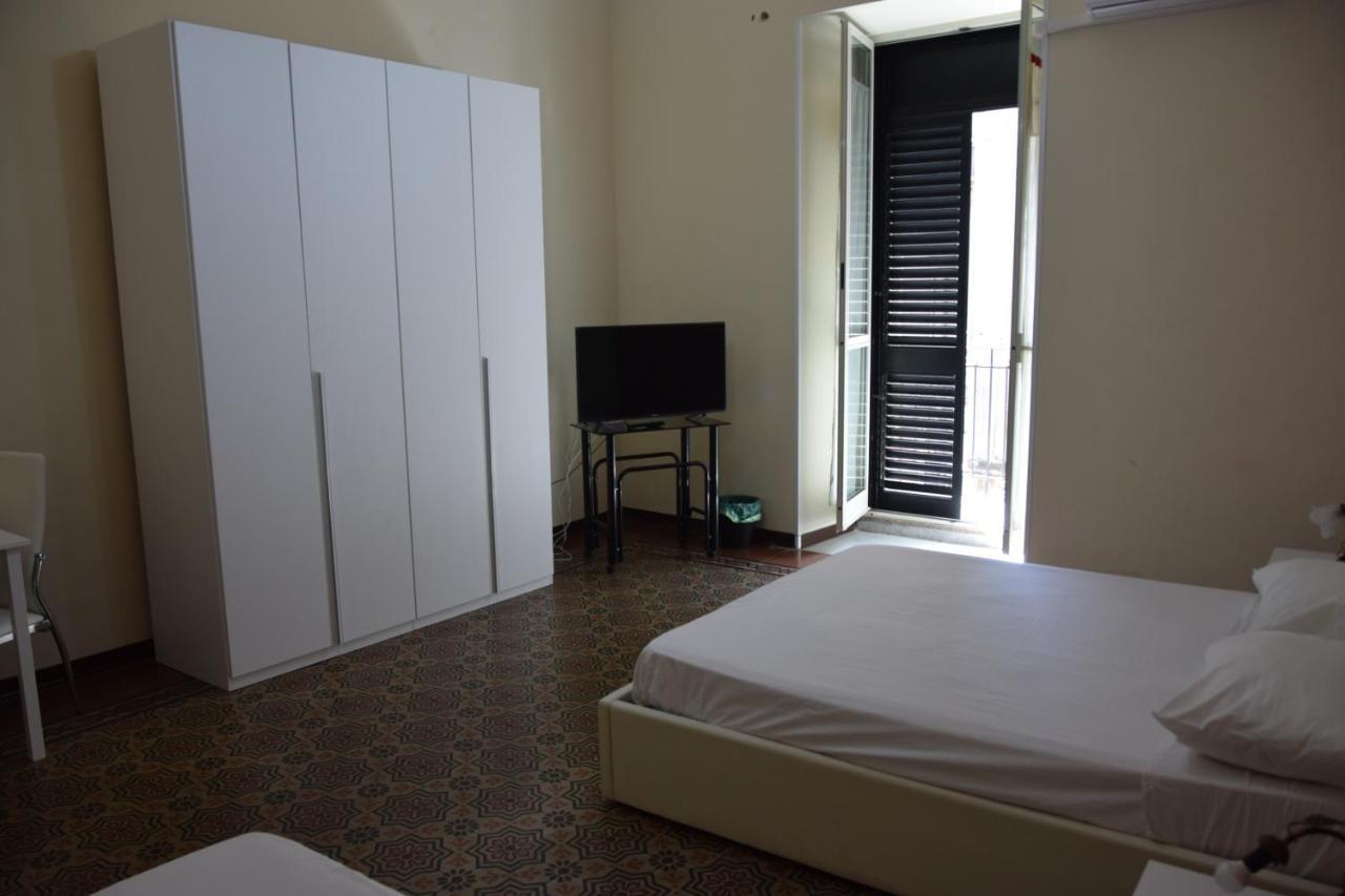 Casa Giuseppe Bed & Breakfast Catania Exterior photo